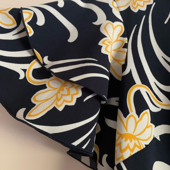 Ann Taylor Ruffle Sleeve Dress - Picture 2 of 3